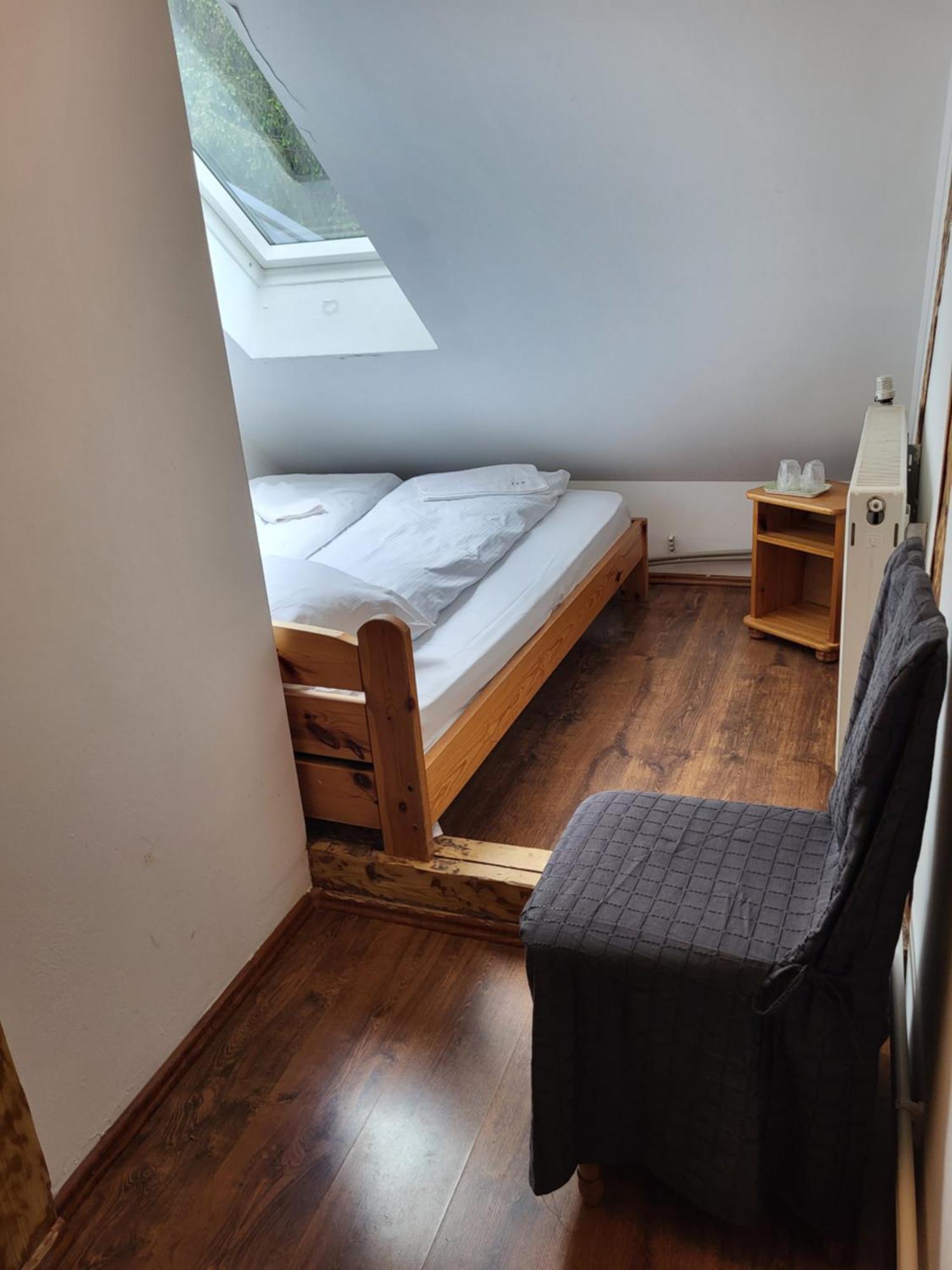 Pension Cabana Cetatile Ponorului Padis Esterno foto